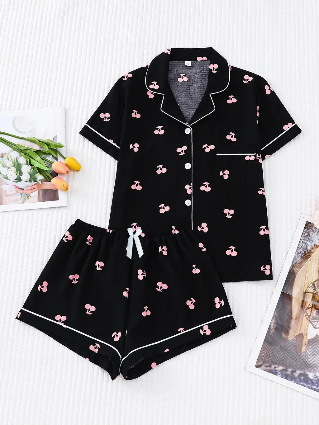 Two Counts Women'S Cherry/Heart/Floral Print Lapel Pocket Shirt & Bow Decor Shorts Pyjama Set, Button Front Short Sleeve Top & Contrast Binding Shorts Pj Set, Casual Comfortable Sleepwear Set for Women