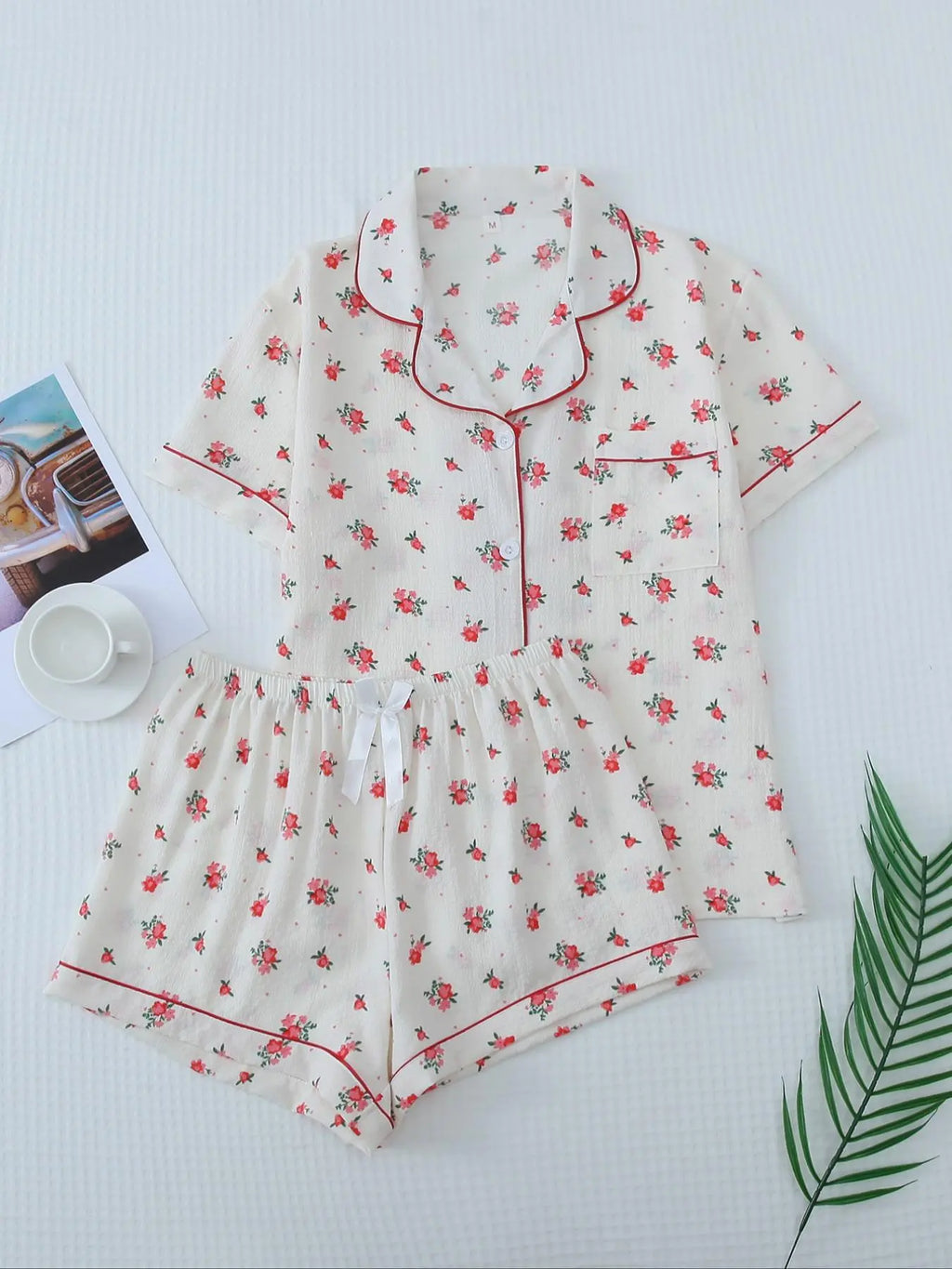 Two Counts Women'S Cherry/Heart/Floral Print Lapel Pocket Shirt & Bow Decor Shorts Pyjama Set, Button Front Short Sleeve Top & Contrast Binding Shorts Pj Set, Casual Comfortable Sleepwear Set for Women