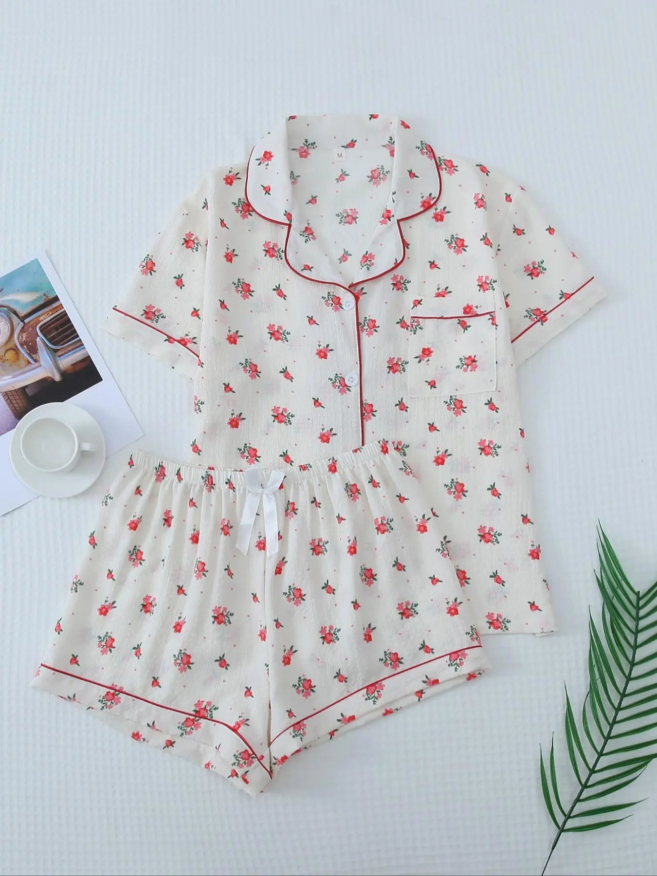 Two Counts Women'S Cherry/Heart/Floral Print Lapel Pocket Shirt & Bow Decor Shorts Pyjama Set, Button Front Short Sleeve Top & Contrast Binding Shorts Pj Set, Casual Comfortable Sleepwear Set for Women