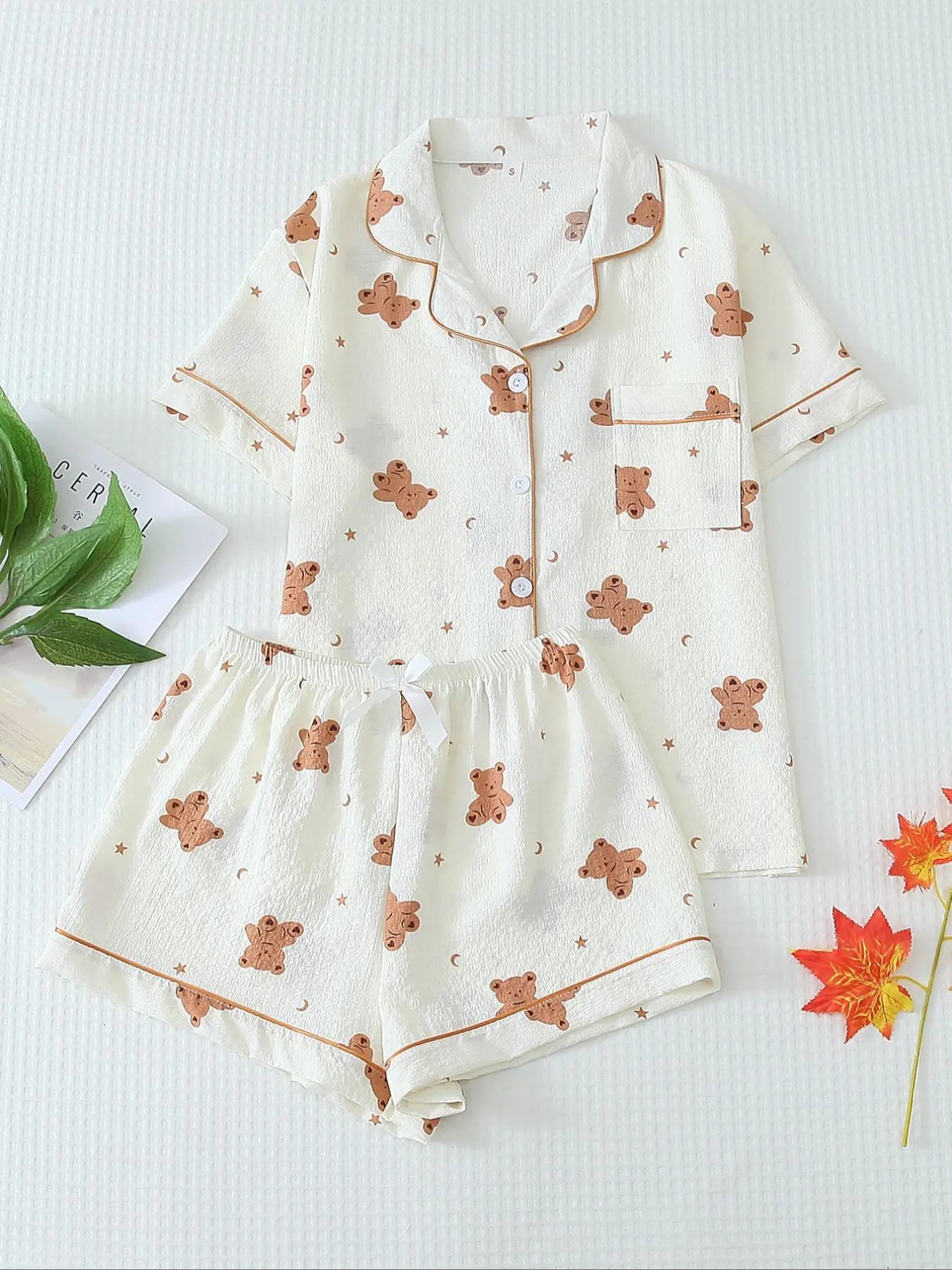 Two Counts Women'S Cherry/Heart/Floral Print Lapel Pocket Shirt & Bow Decor Shorts Pyjama Set, Button Front Short Sleeve Top & Contrast Binding Shorts Pj Set, Casual Comfortable Sleepwear Set for Women
